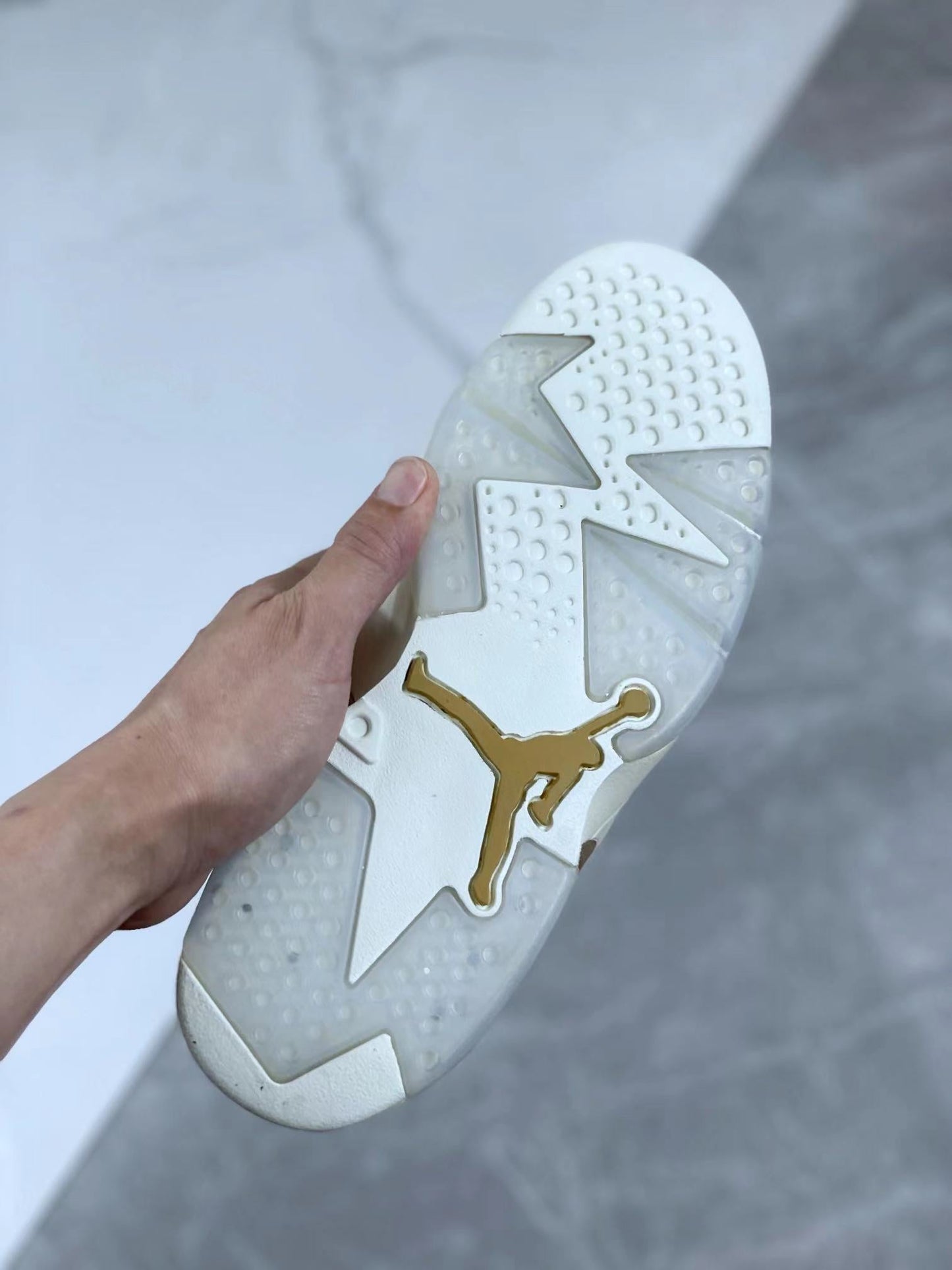 Jordan 6 Low « Or Métallisé »