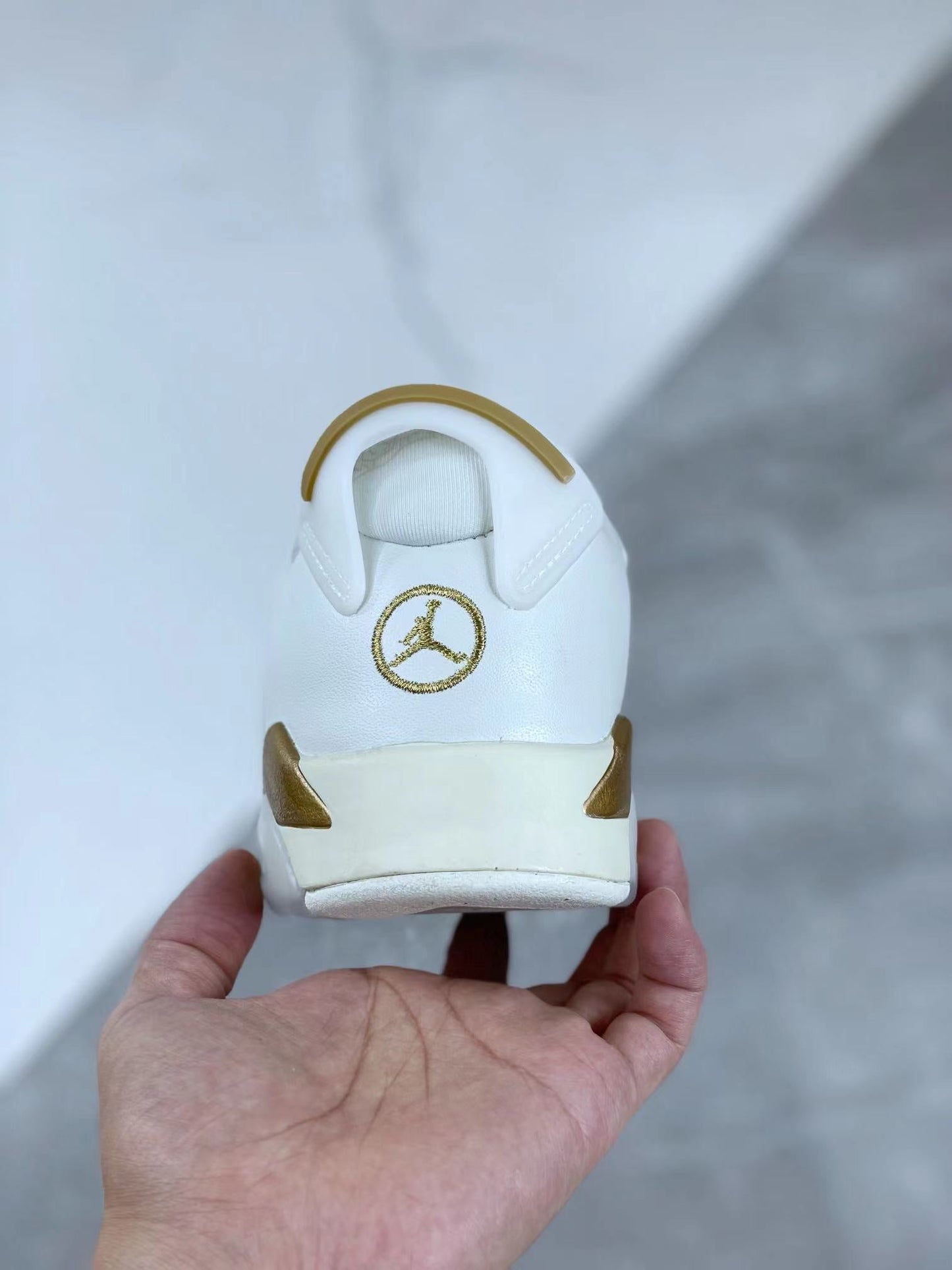 Jordan 6 Low « Or Métallisé »