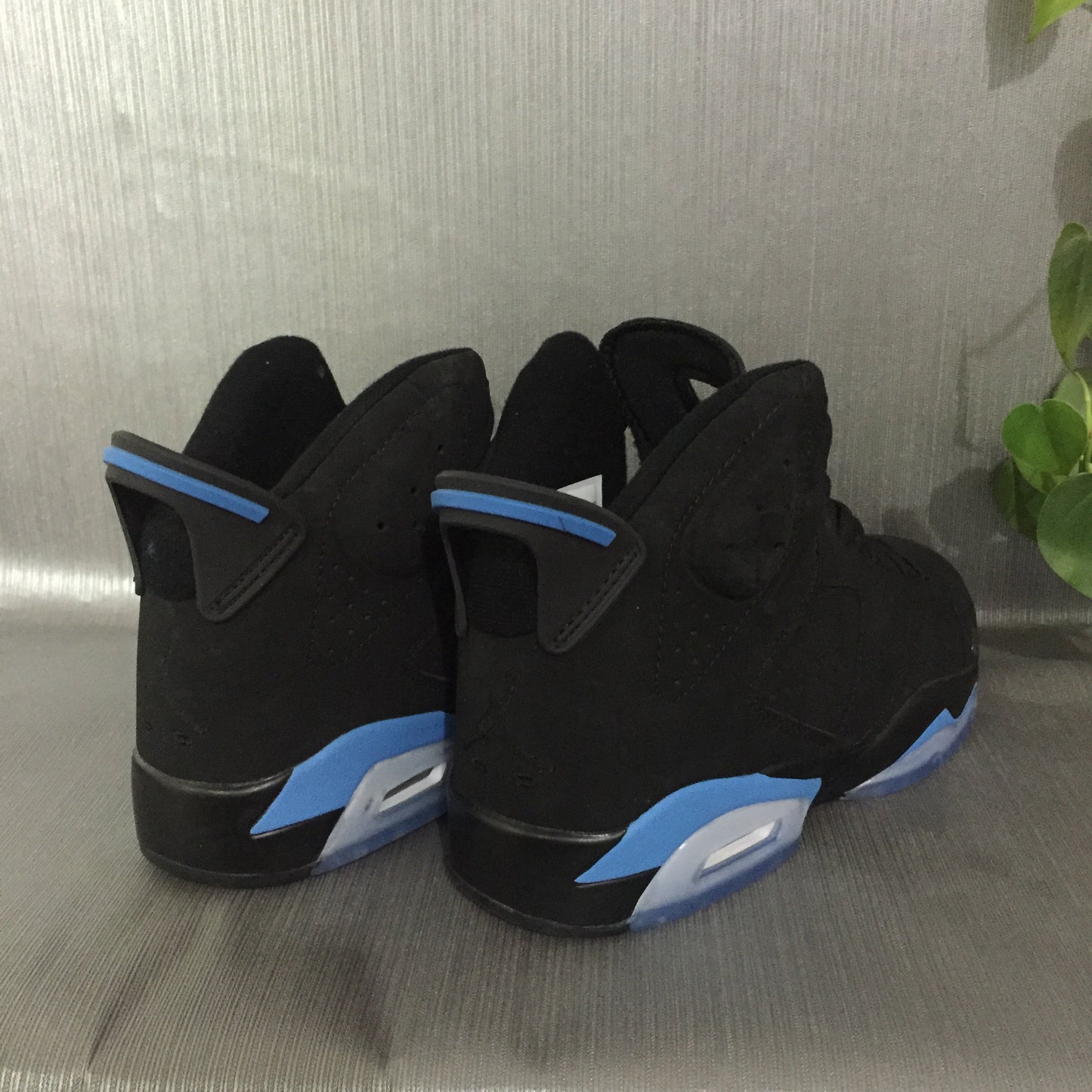 Jordan 6 Retro « Black University Blue »