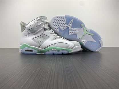 Jordan 6 « Tiffany »