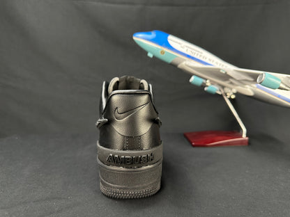 NIKE AIR FORCE 1 « Big Swoosh All-Black »