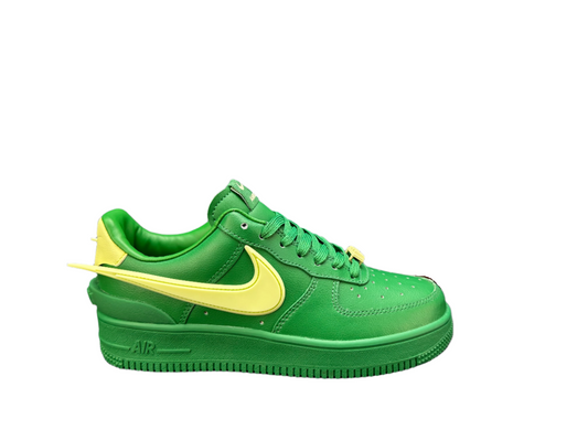 NIKE AIR FORCE 1 « Big Swoosh Green »