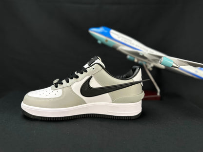 NIKE AIR FORCE 1 « Big Swoosh Grey »