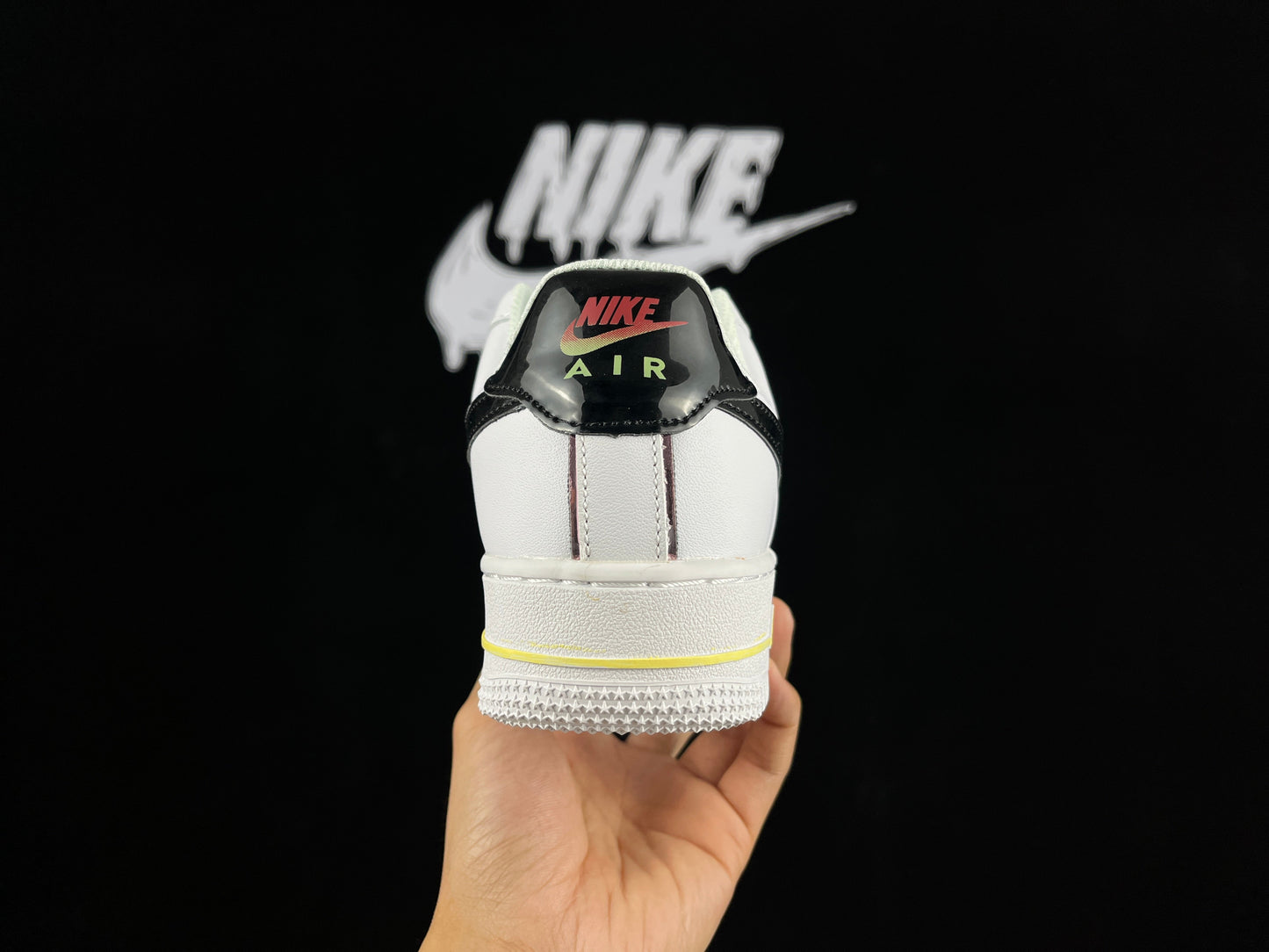 NIKE AIR FORCE 1 Basse "Fresh"