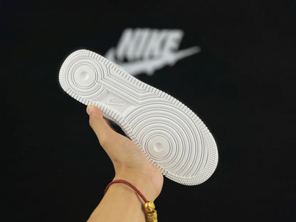 NIKE AIR FORCE 1 Basse "Fresh"