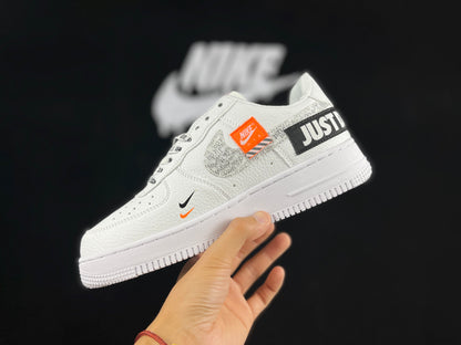 NIKE AIR FORCE 1 Basse "Just Do It"