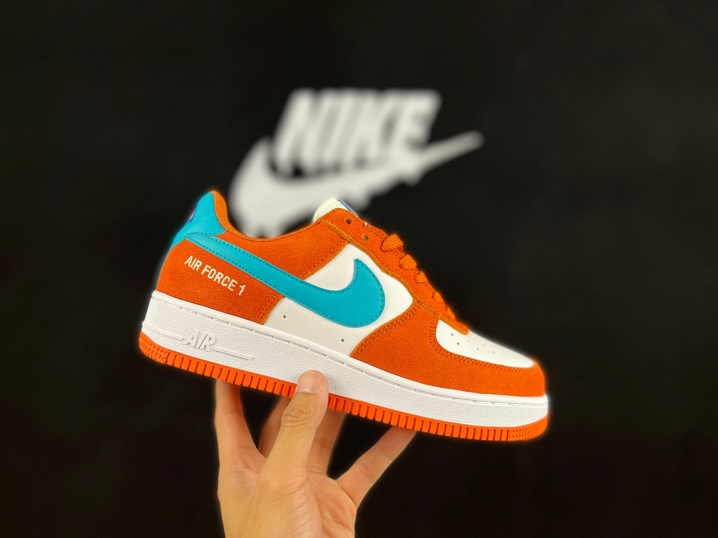 NIKE AIR FORCE 1 Basse "Orange/Bleu"