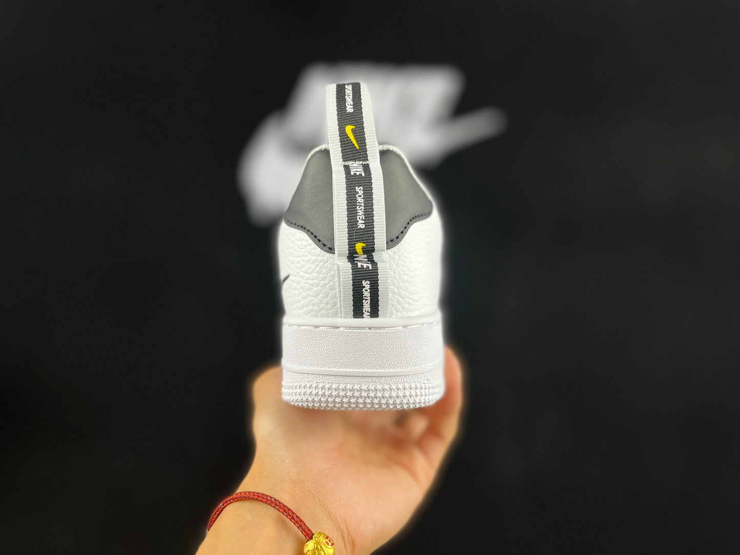 NIKE AIR FORCE 1 Basse « Blanc/Noir »