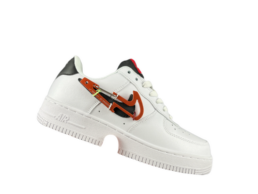 NIKE AIR FORCE 1 Low « Boucle de randonnée blanche/noire/rouge »
