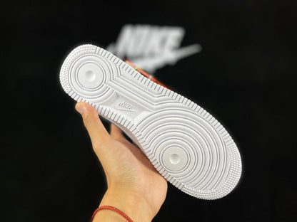 NIKE AIR FORCE 1 Low « Boucle de randonnée blanche/noire/rouge »