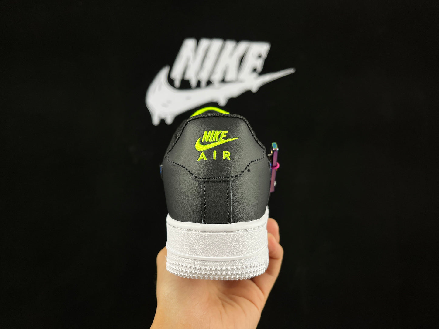 NIKE AIR FORCE 1 Low « Boucle de randonnée blanche/noire/rouge »