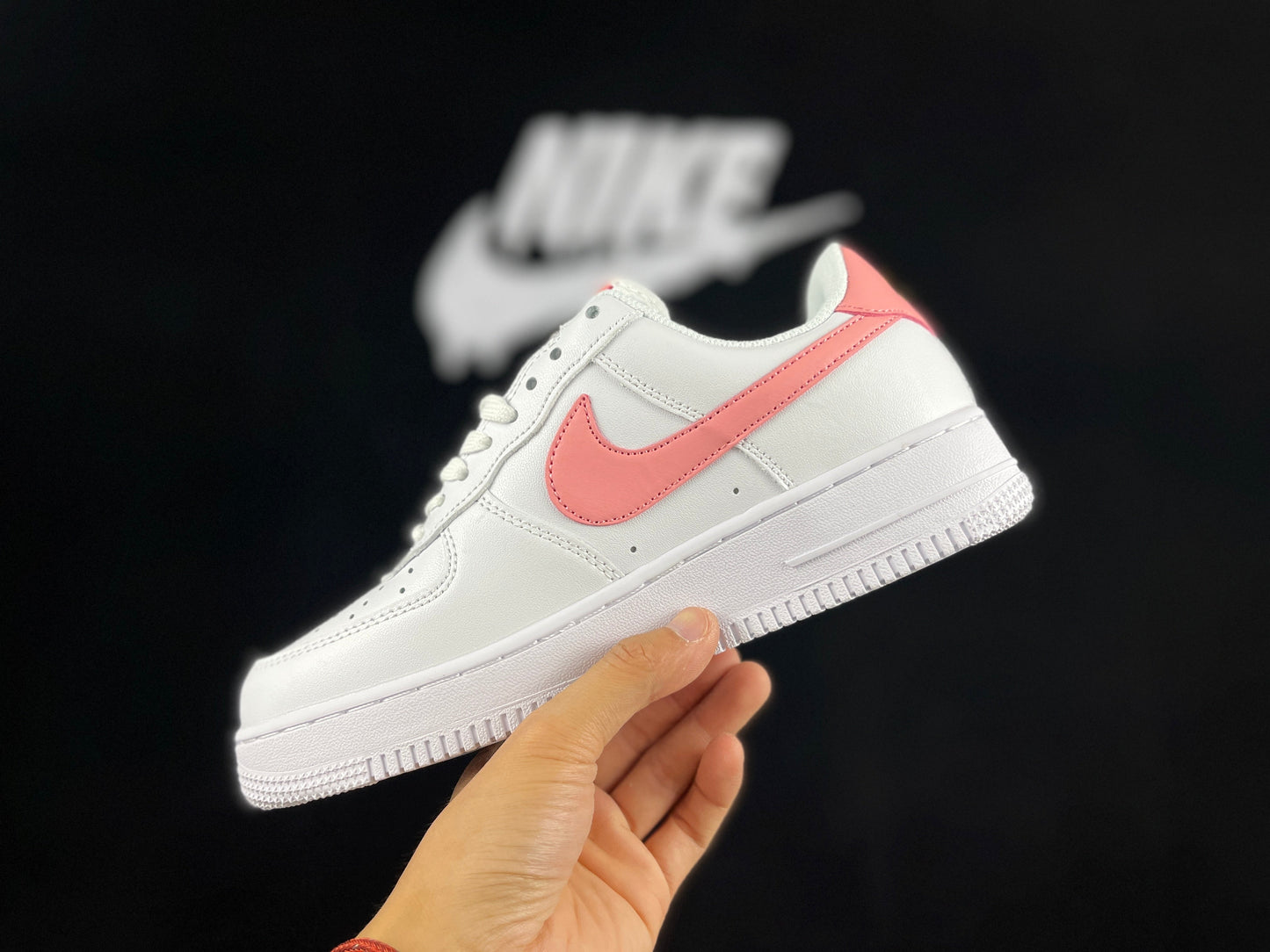 NIKE AIR FORCE 1 « Mini Swoosh Blanc/Rose »