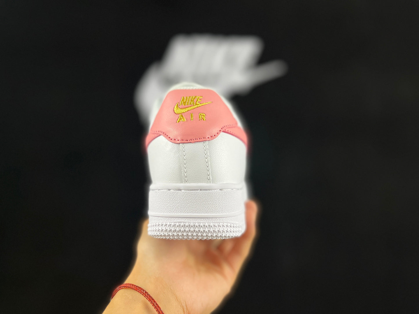 NIKE AIR FORCE 1 « Mini Swoosh Blanc/Rose »
