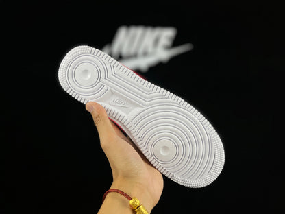 NIKE AIR FORCE 1 « Mini Swoosh Blanc/Rouge »