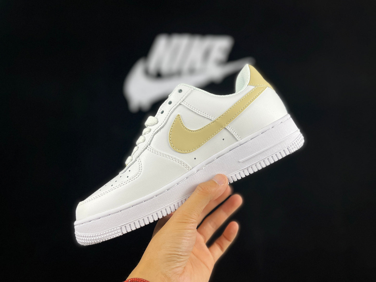 NIKE AIR FORCE 1 « Mini Swoosh Blanc/Jaune »