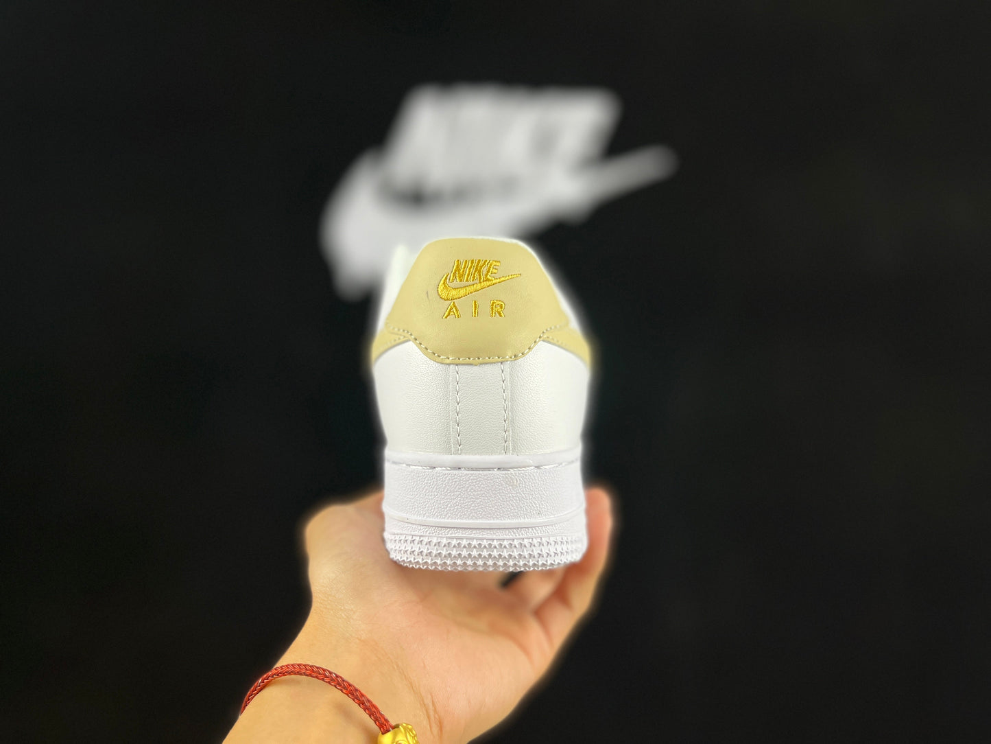 NIKE AIR FORCE 1 « Mini Swoosh Blanc/Jaune »