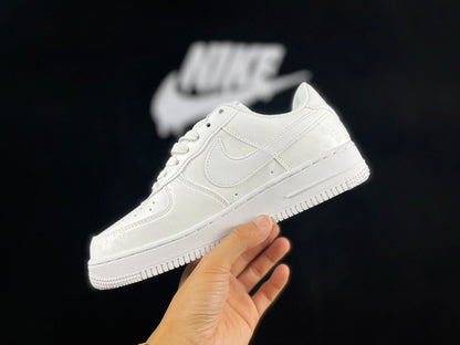 NIKE AIR FORCE 1 "Porcelaine Qinghua"