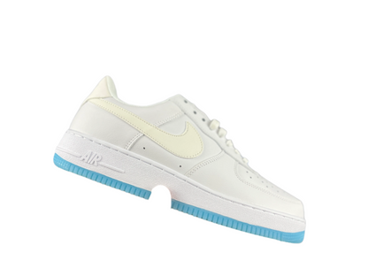NIKE AIR FORCE 1 « Blanc/Bleu/Rose Thermochromatique »