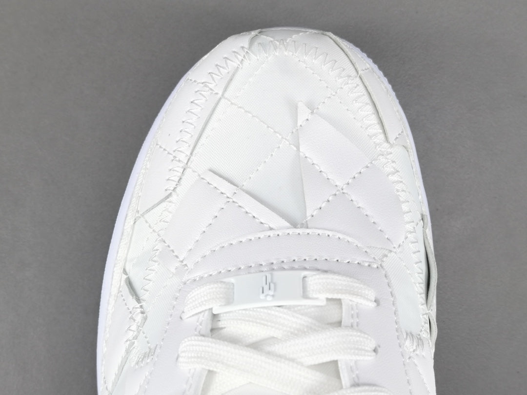 NIKE AIR FORCE 1 x BILLIE EIISH TRIPLE WHITE