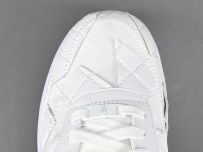 NIKE AIR FORCE 1 x BILLIE EIISH TRIPLE WHITE