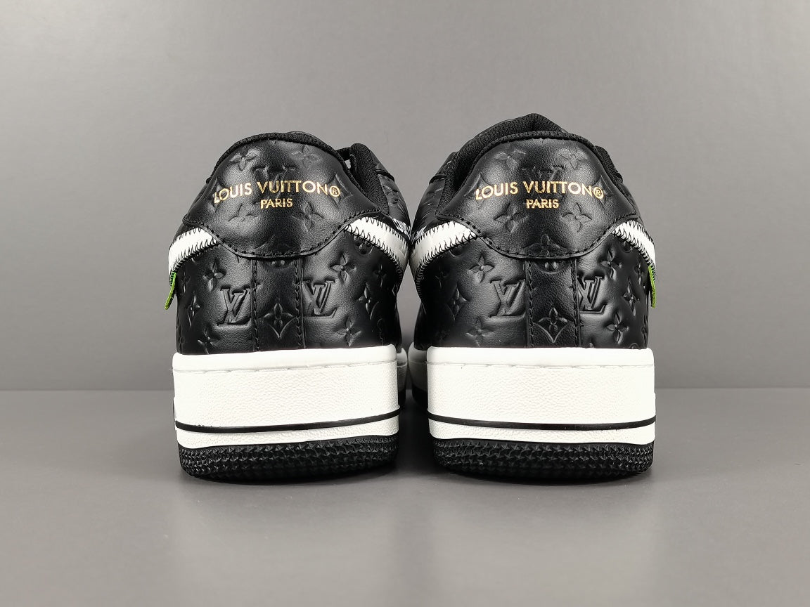 NIKE AIR FORCE 1 x LOUIS VUITTON NOIR