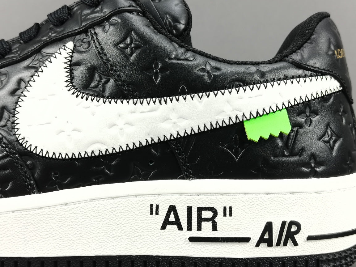 NIKE AIR FORCE 1 x LOUIS VUITTON NOIR