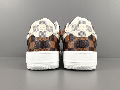 NIKE AIR FORCE 1 x LOUIS VUITTON MARRON