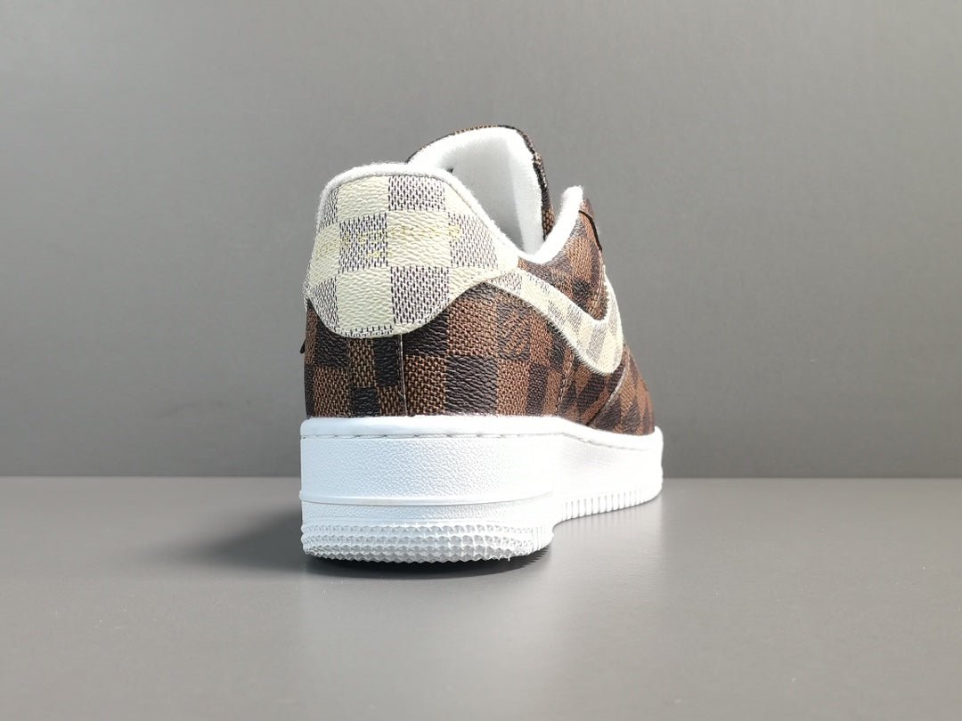 NIKE AIR FORCE 1 x LOULS VULTTON MARRON/BLANC 
