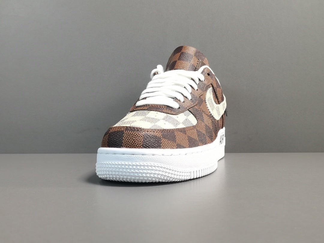 NIKE AIR FORCE 1 x LOULS VULTTON MARRON/BLANC 