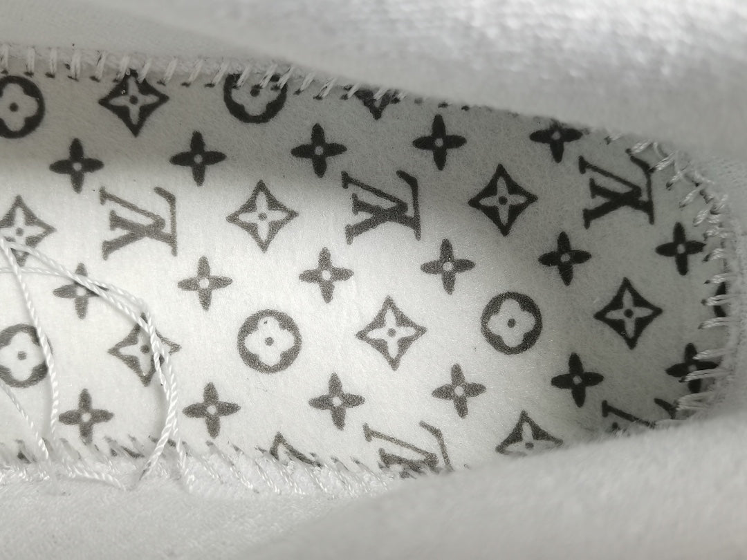 NIKE AIR FORCE 1 x LOULS VULTTON MARRON/BLANC 