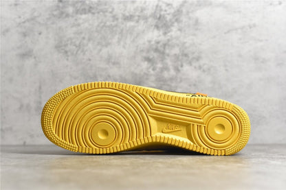 NIKE AIR FORCE 1 x OFF-WHITE ICA UNIVERSITY GOLD 