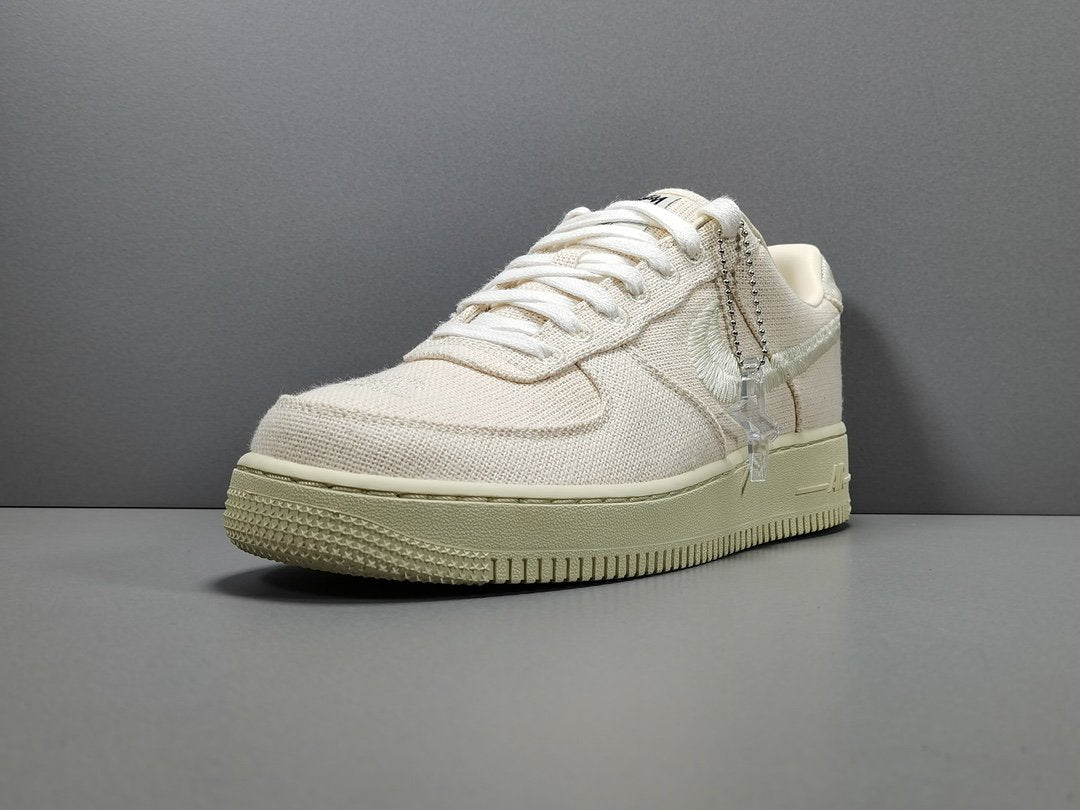 NIKE AIR FORCE 1 x STUSSY FOSSIL
