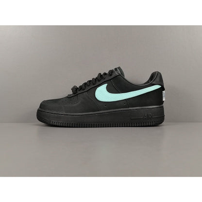 NIKE AIR FORCE 1 x TIFFANY &amp; CO.1837