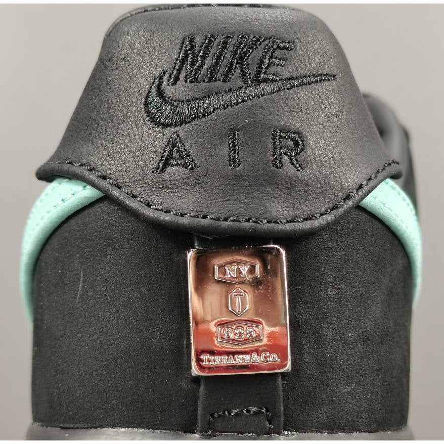 NIKE AIR FORCE 1 x TIFFANY &amp; CO.1837