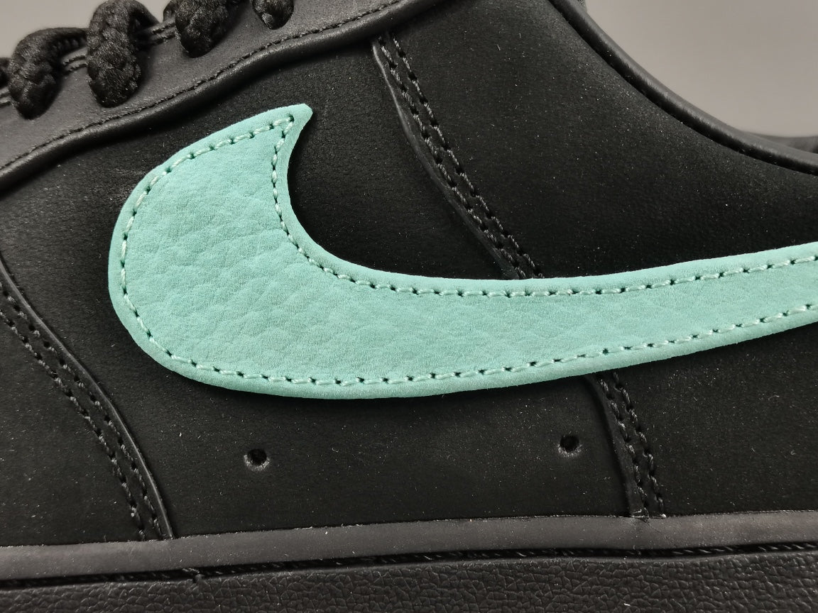 NIKE AIR FORCE 1 x TIFFANY &amp; CO.1837