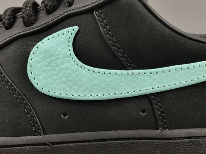 NIKE AIR FORCE 1 x TIFFANY &amp; CO.1837