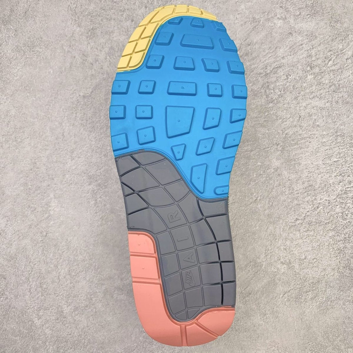 NIKE AIR MAX 1/97 x SEAN WOTHERSPOON