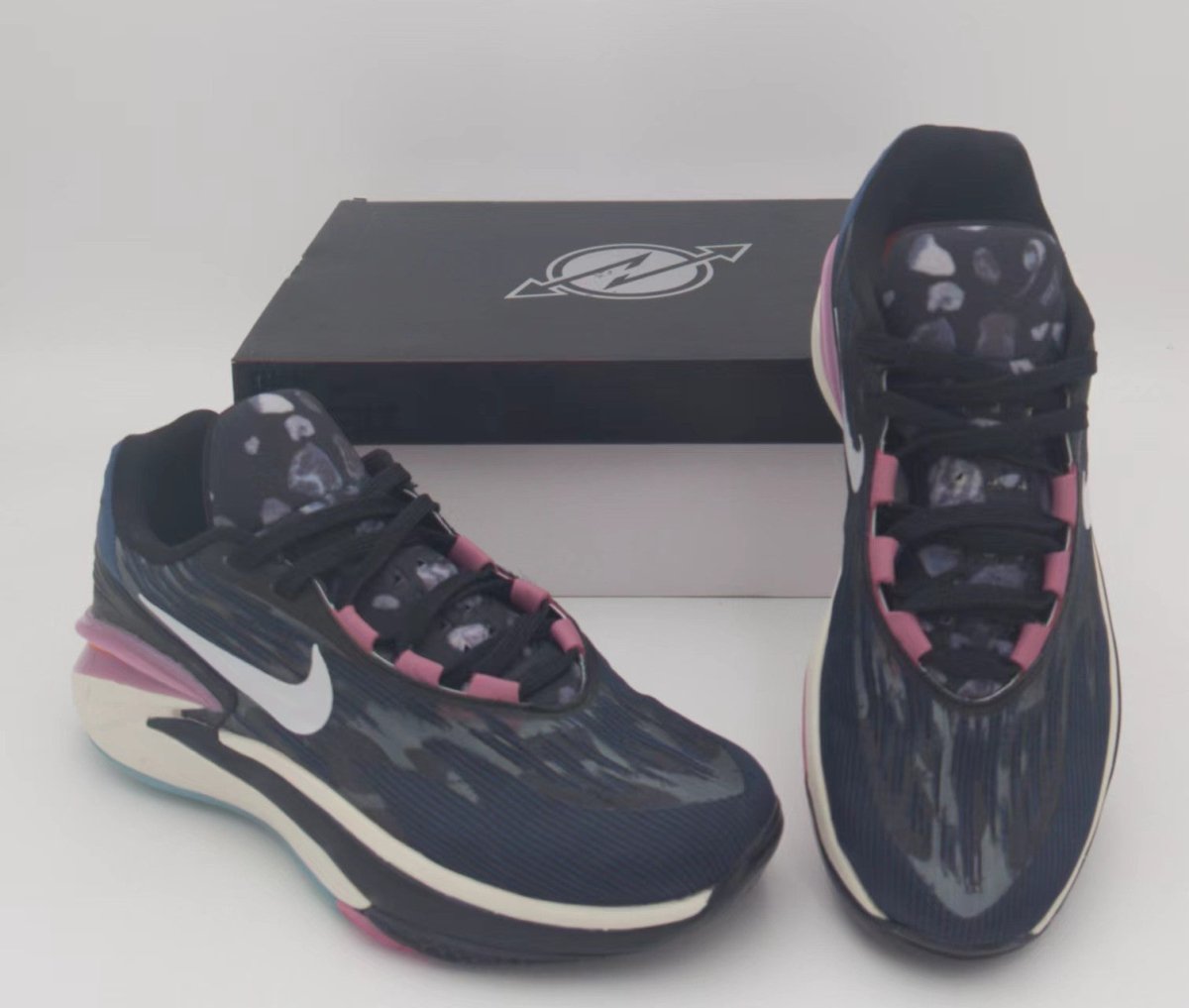 NIKE AIR ZOOM GT CUT 2 x DESERT BERRY VALERIAN BLUE