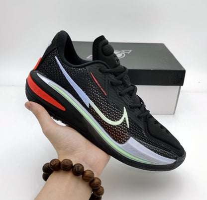 NIKE AIR ZOOM GT CUT x NOIR VERT CARMIN