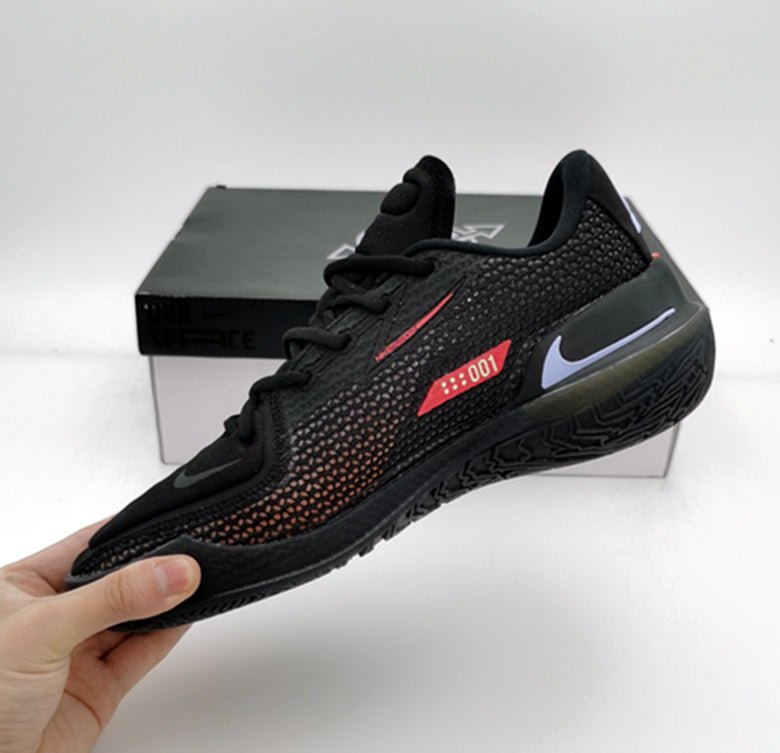 NIKE AIR ZOOM GT CUT x NOIR VERT CARMIN