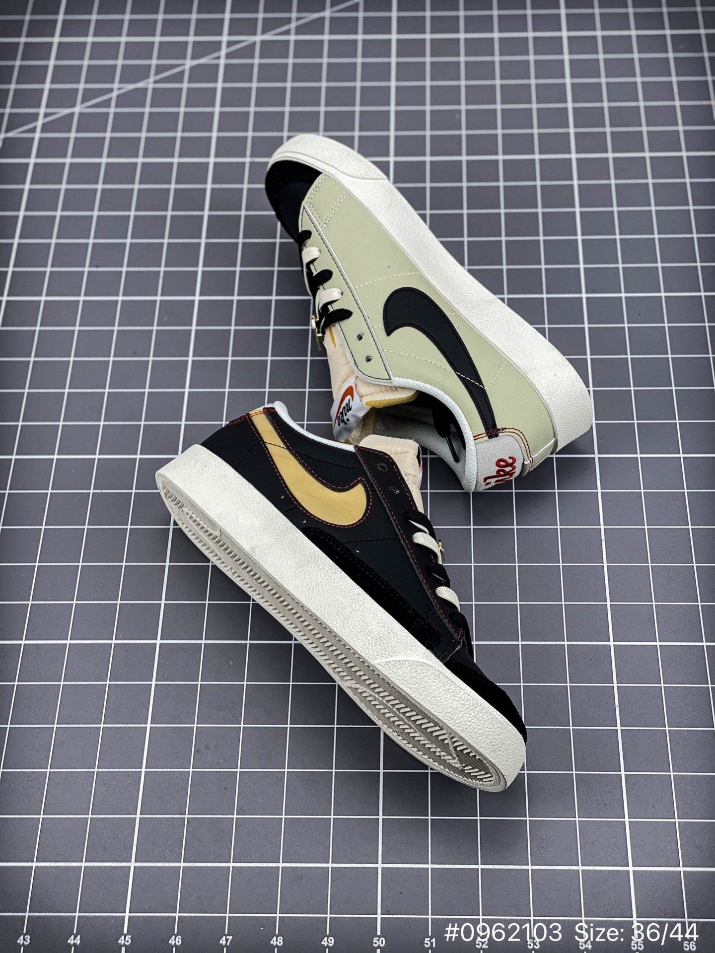 Nike Blazer Low '1977 PRM « 50e anniversaire du Swoosh »