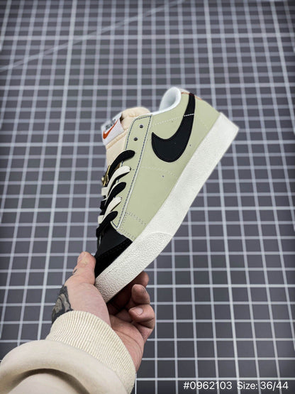 Nike Blazer Low '1977 PRM « 50e anniversaire du Swoosh »