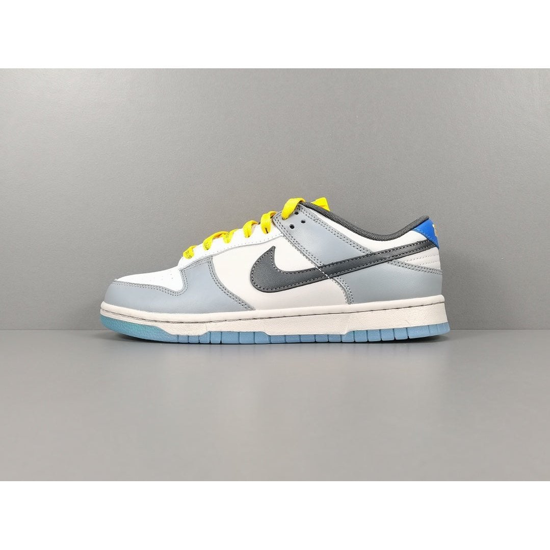 NIKE DUNK x CAROLINE DU NORD