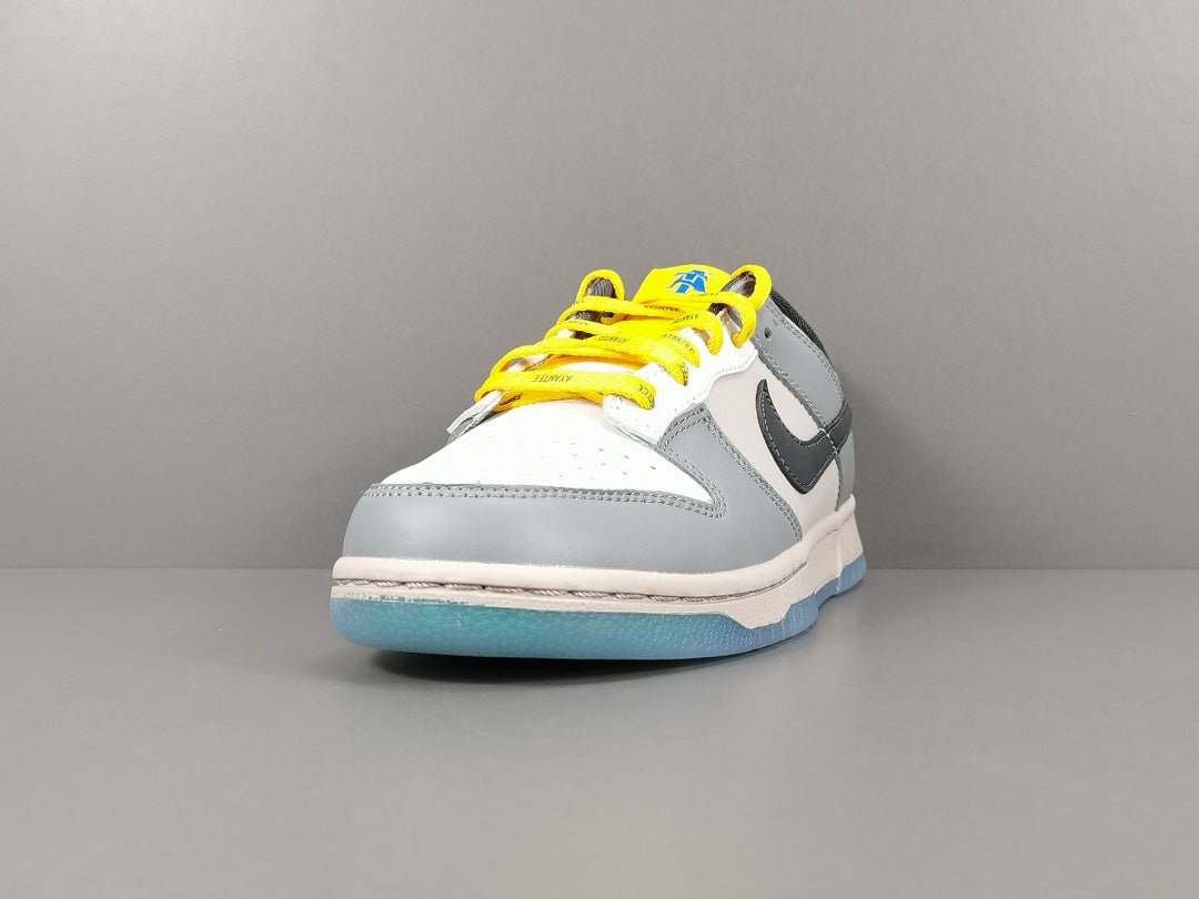 NIKE DUNK x CAROLINE DU NORD