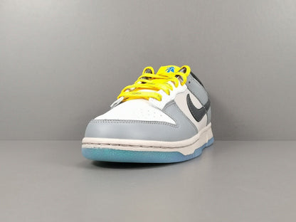 NIKE DUNK x CAROLINE DU NORD