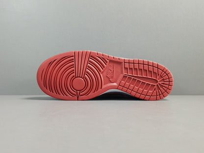 NIKE DUNK x PRUNE