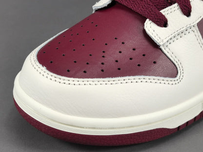 NIKE DUNK x SAINT-VALENTIN