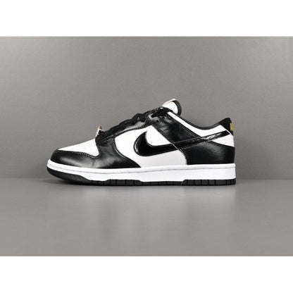 NIKE DUNK x WORLD CHAMPS NOIR ET BLANC 