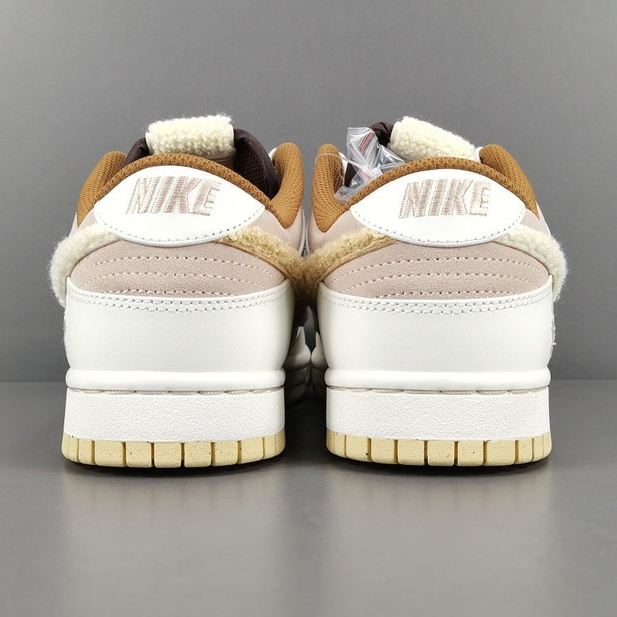 NIKE DUNK x ANNÉE DU LAPIN FOSSILE STONE