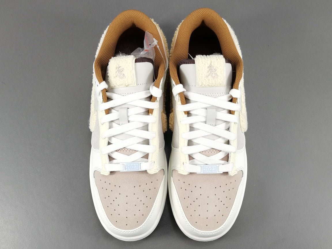 NIKE DUNK x ANNÉE DU LAPIN FOSSILE STONE